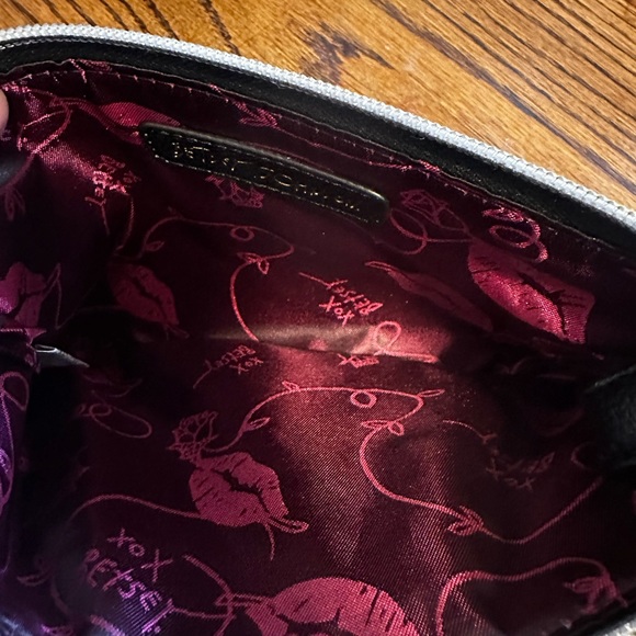 Betsy Johnson Crossbody Wallet combo Fun Print! - Picture 5 of 7